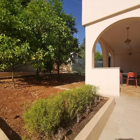 Appartement Pineta With Terrace & Park Wood View *
